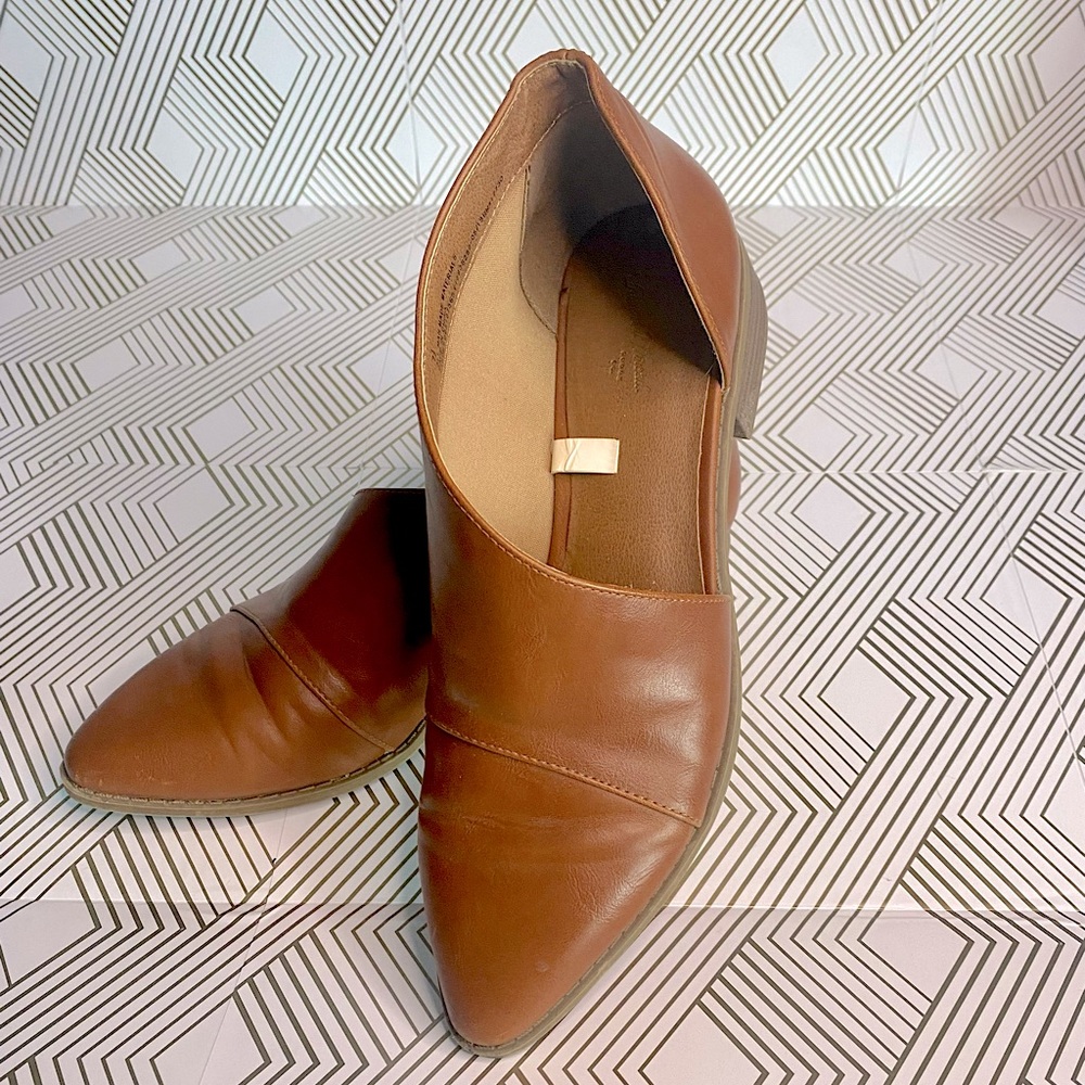 Universal Thread Ankle Booties
